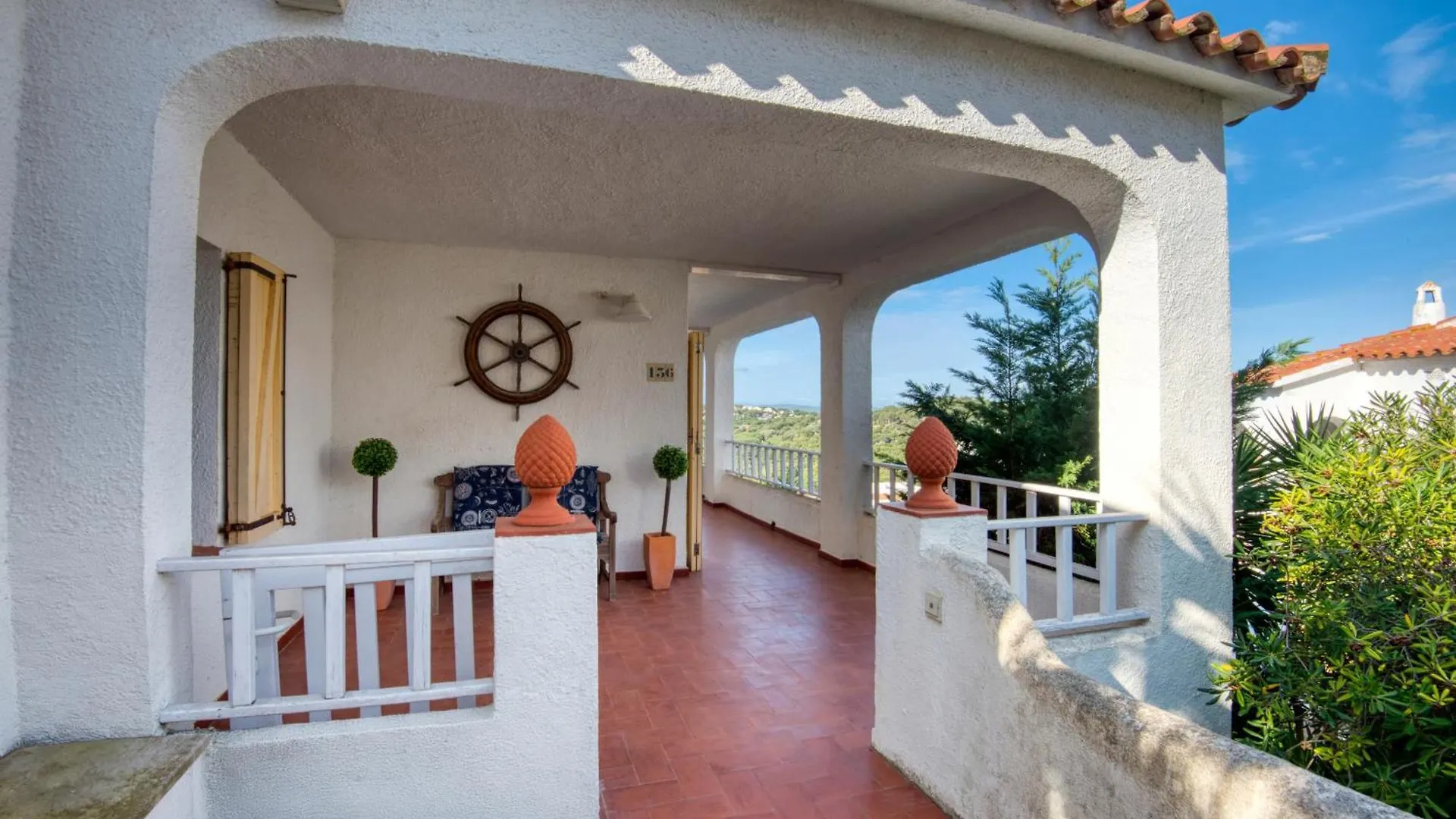 Palatina Villa L'Escala 0*,